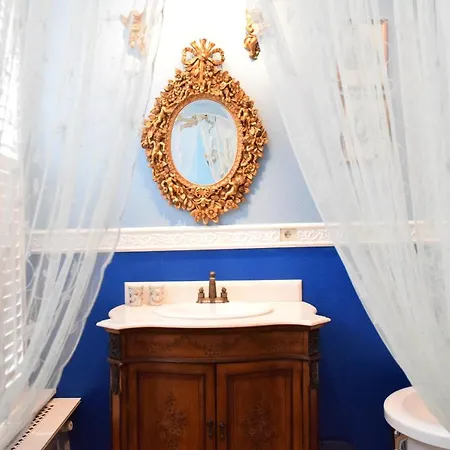 Boutique Poppy's Bed & Breakfast Bruges